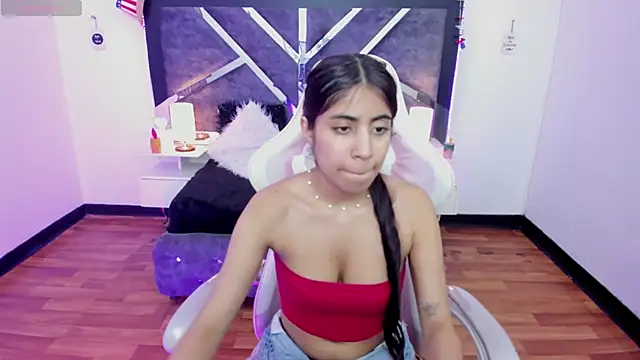 lunitaa18 online show from 02/21/25, 01:33