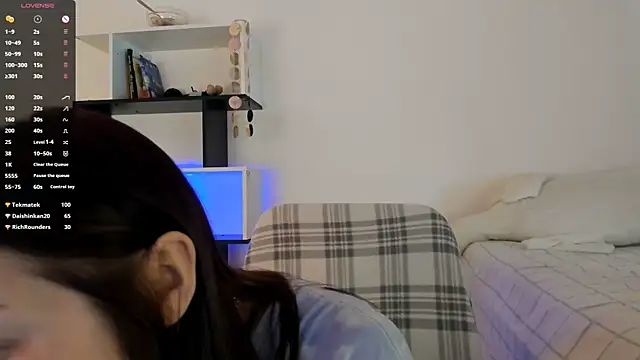 Snapshot of crystal_lilith chatting on 03/15/25, 08:15 crystal lilith online show from 03/15/25, 08:15