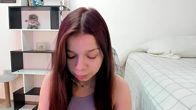 Snapshot of crystal_lilith chatting on 03/18/25, 08:25 crystal lilith online show from 03/18/25, 08:25