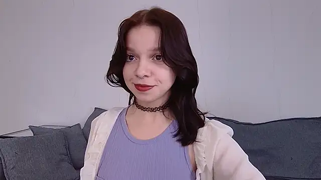 Snapshot of crystal_lilith chatting on 09/29/25, 04:56 crystal lilith online show from 09/29/25, 04:56