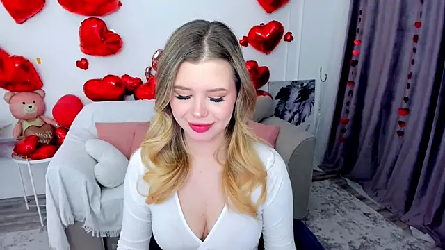 FollowLovee online show from 02/12/26, 08:26