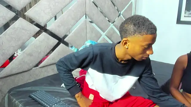 EvaxEmma online show from 03/04/26, 01:17