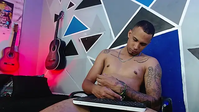 MagnusFrost online show from 09/21/25, 09:00