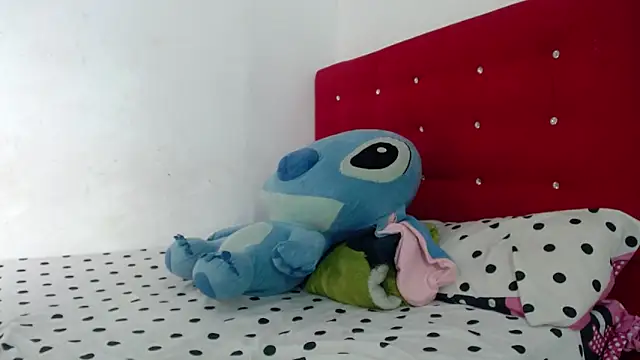 INDIAN HORNY1 online show from 10/18/25, 02:51