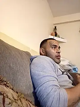 Snapshot of Houstonslong1 chatting on 12/24/24, 10:17 Houstonslong1 online show from 12/24/24, 10:17