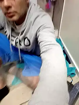 Snapshot of Houstonslong1 chatting on 12/29/24, 03:24 Houstonslong1 online show from 12/29/24, 03:24