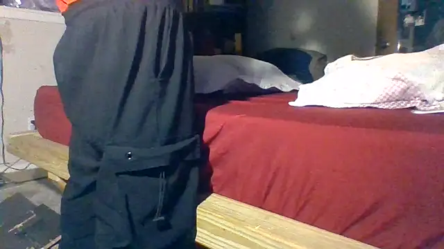 Snapshot of Houstonslong1 chatting on 11/14/25, 12:26 Houstonslong1 online show from 11/14/25, 12:26