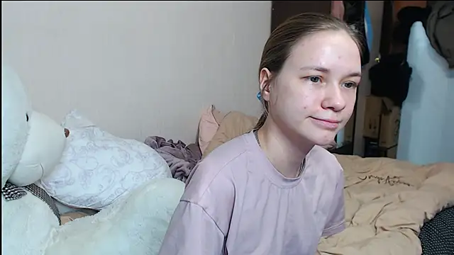 Snapshot of leila_bambi_ chatting on 12/09/24, 09:28 leila bambi  online show from 12/09/24, 09:28