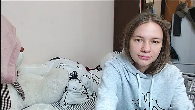 Snapshot of leila_bambi_ chatting on 12/23/24, 09:08 leila bambi  online show from 12/23/24, 09:08