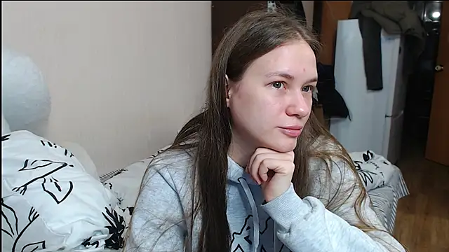 Snapshot of leila_bambi_ chatting on 12/25/24, 09:11 leila bambi  online show from 12/25/24, 09:11