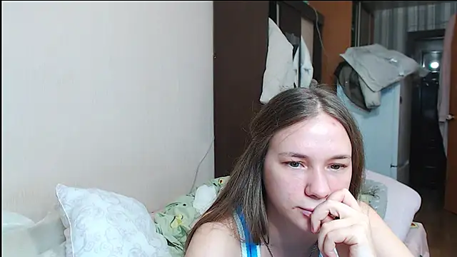 Snapshot of leila_bambi_ chatting on 01/10/25, 07:11 leila bambi  online show from 01/10/25, 07:11