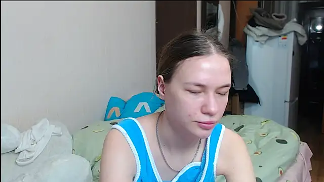 Snapshot of leila_bambi_ chatting on 01/15/25, 01:20 leila bambi  online show from 01/15/25, 01:20