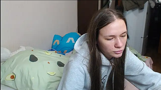 Snapshot of leila_bambi_ chatting on 01/15/25, 08:05 leila bambi  online show from 01/15/25, 08:05