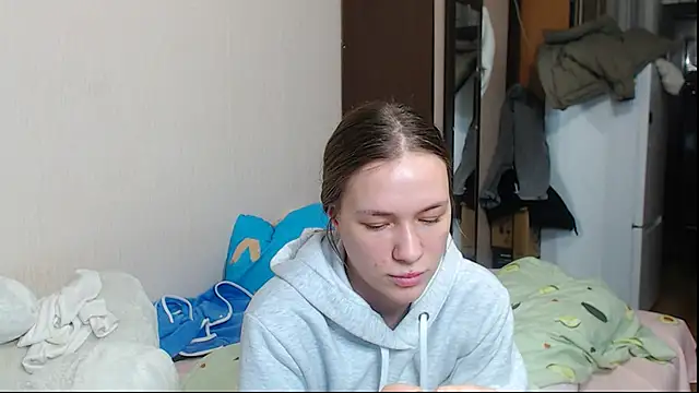 Snapshot of leila_bambi_ chatting on 01/15/25, 11:08 leila bambi  online show from 01/15/25, 11:08