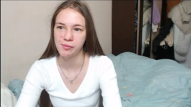 Snapshot of leila_bambi_ chatting on 02/05/25, 08:43 leila bambi  online show from 02/05/25, 08:43