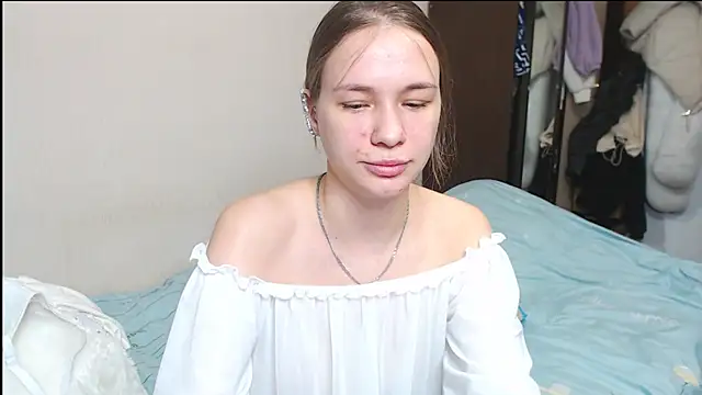 Snapshot of leila_bambi_ chatting on 02/05/25, 06:26 leila bambi  online show from 02/05/25, 06:26