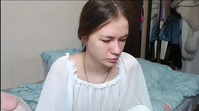 Snapshot of leila_bambi_ chatting on 02/11/25, 02:46 leila bambi  online show from 02/11/25, 02:46