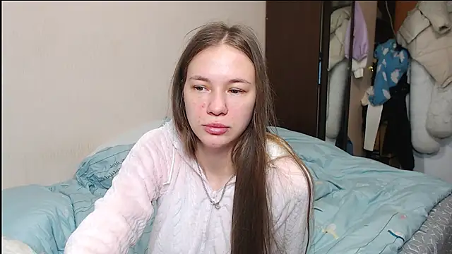 Snapshot of leila_bambi_ chatting on 02/12/25, 04:11 leila bambi  online show from 02/12/25, 04:11