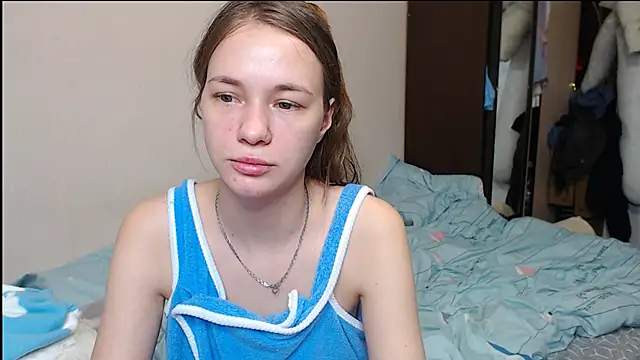 Snapshot of leila_bambi_ chatting on 02/18/25, 11:08 leila bambi  online show from 02/18/25, 11:08