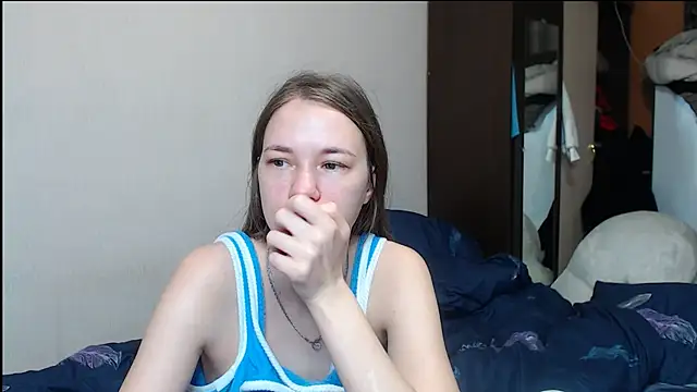 Snapshot of leila_bambi_ chatting on 02/21/25, 10:37 leila bambi  online show from 02/21/25, 10:37