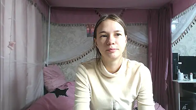 Snapshot of leila_bambi_ chatting on 12/01/25, 06:46 leila bambi online show from 12/01/25, 06:46