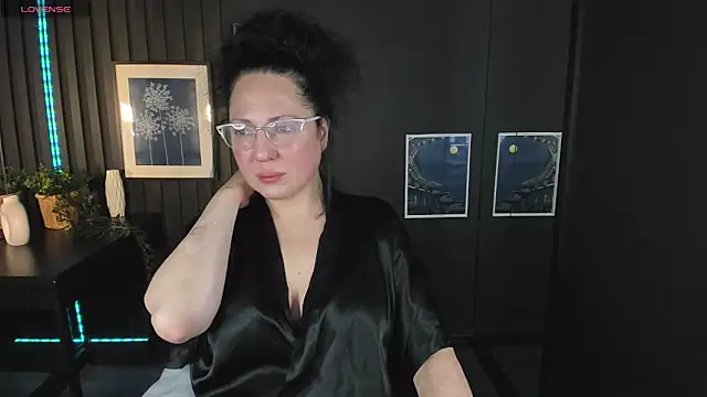 Anita Muse online show from 01/04/25, 01:42