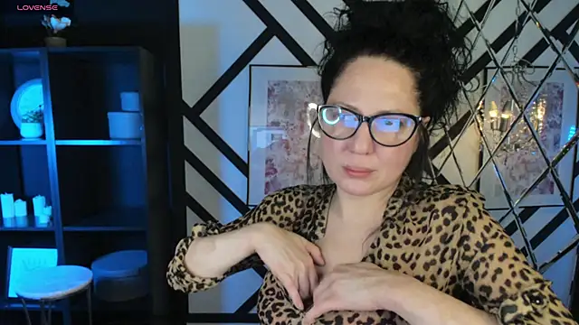 Anita Muse online show from 11/22/25, 09:03