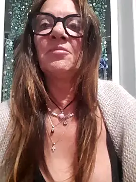 gildamilf online show from 04/13/26, 07:52