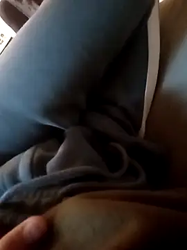 Snapshot of NudeYogaBoy chatting on 12/28/24, 11:09 NudeYogaBoy online show from 12/28/24, 11:09