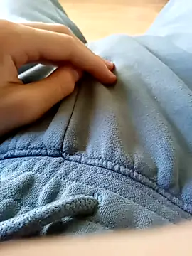 Snapshot of NudeYogaBoy chatting on 03/03/25, 10:06 NudeYogaBoy online show from 03/03/25, 10:06