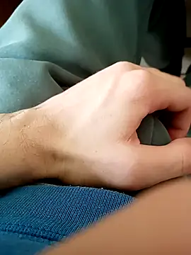 Snapshot of NudeYogaBoy chatting on 03/05/25, 03:51 NudeYogaBoy online show from 03/05/25, 03:51