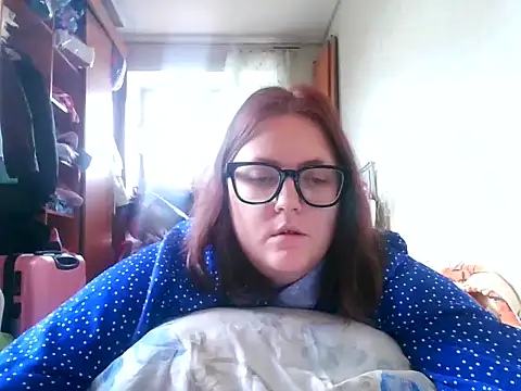 DesireMelissa online show from 10/28/25, 09:46