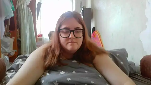Snapshot of DesireMelissa chatting on 05/26/26, 05:58 DesireMelissa online show from 05/26/26, 05:58