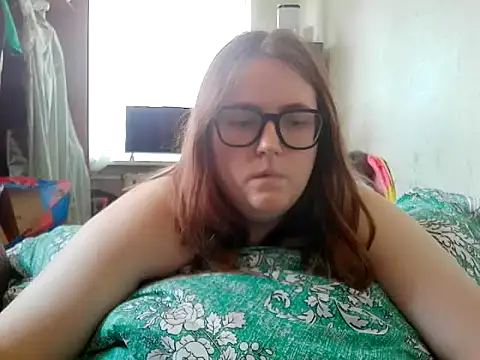 Snapshot of DesireMelissa chatting on 06/24/26, 10:36 DesireMelissa online show from 06/24/26, 10:36