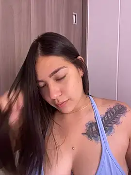 Snapshot of Latina_vanessa chatting on 01/08/25, 11:41 Latina vanessa online show from 01/08/25, 11:41