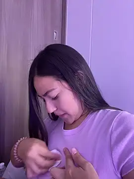 Snapshot of Latina_vanessa chatting on 01/18/25, 12:13 Latina vanessa online show from 01/18/25, 12:13