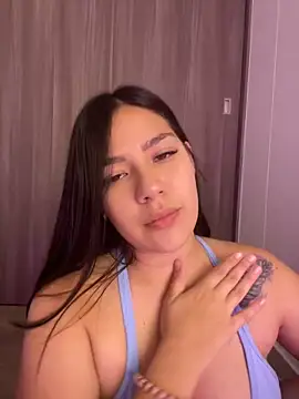Snapshot of Latina_vanessa chatting on 01/25/25, 03:51 Latina vanessa online show from 01/25/25, 03:51