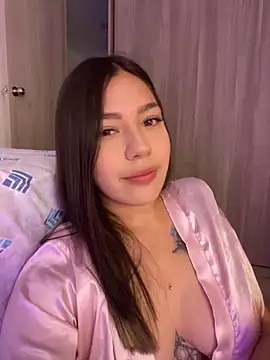 Snapshot of Latina_vanessa chatting on 01/26/25, 11:18 Latina vanessa online show from 01/26/25, 11:18