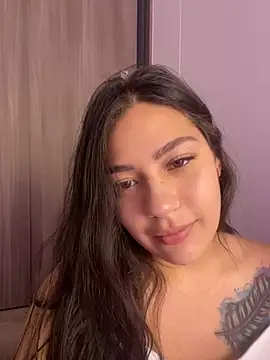 Snapshot of Latina_vanessa chatting on 02/02/25, 11:11 Latina vanessa online show from 02/02/25, 11:11