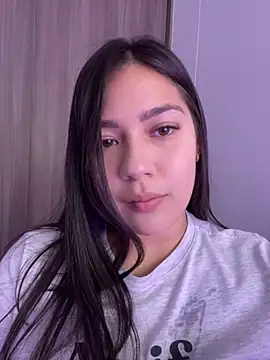 Snapshot of Latina_vanessa chatting on 02/04/25, 10:24 Latina vanessa online show from 02/04/25, 10:24
