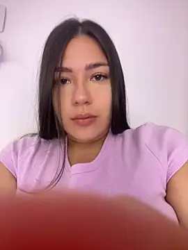 Snapshot of Latina_vanessa chatting on 02/24/25, 01:24 Latina vanessa online show from 02/24/25, 01:24