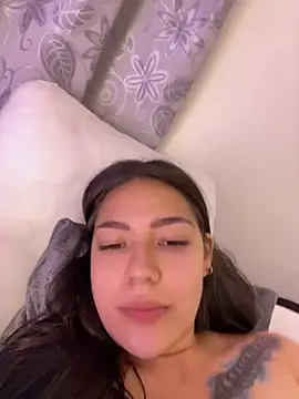 Snapshot of Latina_vanessa chatting on 03/20/25, 11:23 Latina vanessa online show from 03/20/25, 11:23