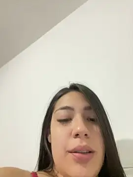 Snapshot of Latina_vanessa chatting on 09/24/25, 01:20 Latina vanessa online show from 09/24/25, 01:20