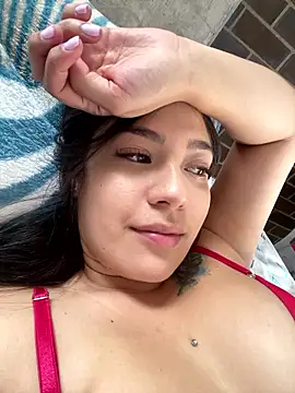 Snapshot of Latina_vanessa chatting on 03/20/26, 08:25 Latina vanessa online show from 03/20/26, 08:25
