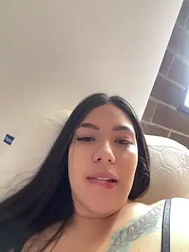 Snapshot of Latina_vanessa chatting on 03/22/26, 02:53 Latina vanessa online show from 03/22/26, 02:53