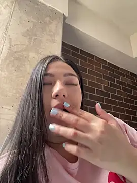 Snapshot of Latina_vanessa chatting on 03/26/26, 01:49 Latina vanessa online show from 03/26/26, 01:49