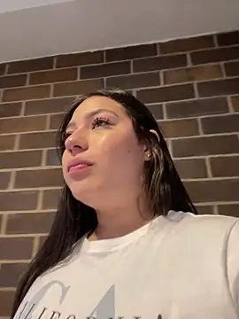 Snapshot of Latina_vanessa chatting on 04/30/26, 08:57 Latina vanessa online show from 04/30/26, 08:57