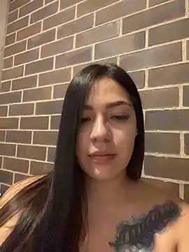 Snapshot of Latina_vanessa chatting on 05/04/26, 05:47 Latina vanessa online show from 05/04/26, 05:47