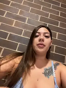Snapshot of Latina_vanessa chatting on 06/16/26, 01:30 Latina vanessa online show from 06/16/26, 01:30