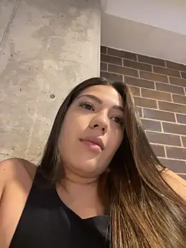Snapshot of Latina_vanessa chatting on 07/27/26, 10:28 Latina vanessa online show from 07/27/26, 10:28